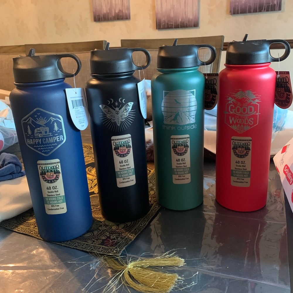 40 oz Insulated Water Bottle - Blue, Black, Green, Red